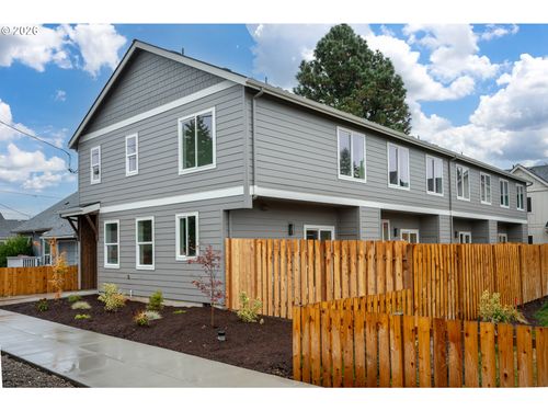 1128 Ne 84th Ave, Portland, OR, 97220-5706 | Card Image
