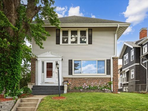304 South St, Urbana, IA, 52345-9093 | Card Image