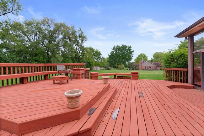 21570 N Inglenook Ln, House other with 3 bedrooms, 3 bathrooms and 2 parking in Deer Park IL | Image 24
