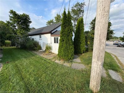 106 4 Th St Se, House other with 3 bedrooms, 1 bathrooms and 3 parking in Chesley ON | Image 3