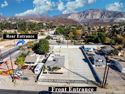 19594 Temescal Canyon Rd, Corona, CA, 92881-5652 | Card Image