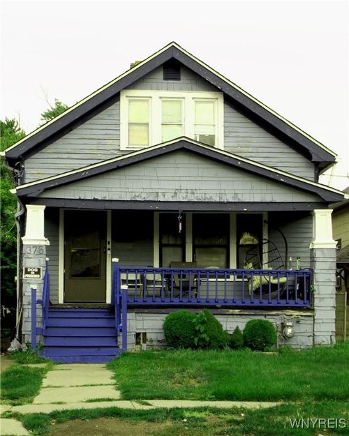 375 Olympic Ave, Buffalo, NY, 14215-2746 | Card Image