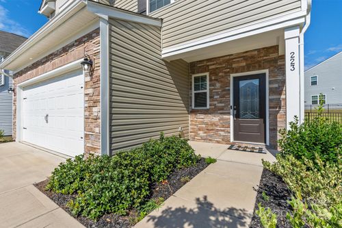 223 Haddonsfield Dr, Mooresville, NC, 28115-0206 | Card Image