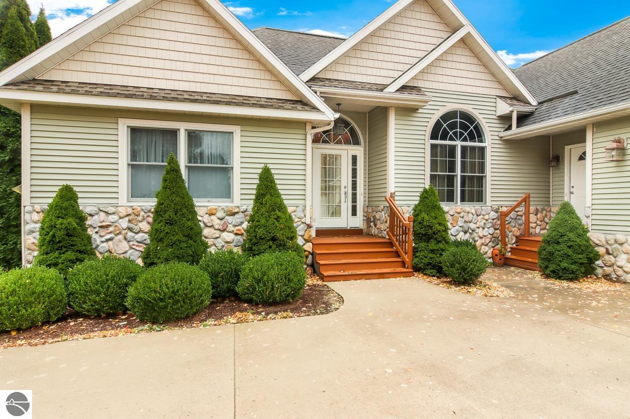 Ridge Ct, Traverse City, MI 49696