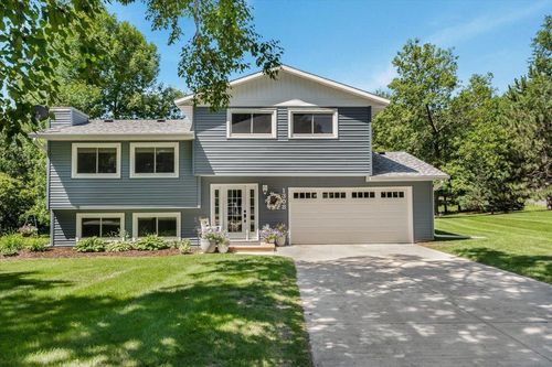 1308 Geneva Drive, Alexandria, MN, 56308 | Card Image