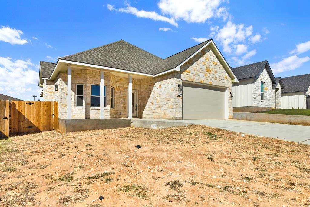 Winston Dr, Fredericksburg, TX 78624