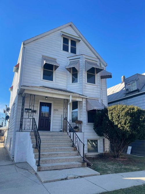 apt-2-2324 Clarence Ave, Berwyn, IL, 60402-2497 | Card Image