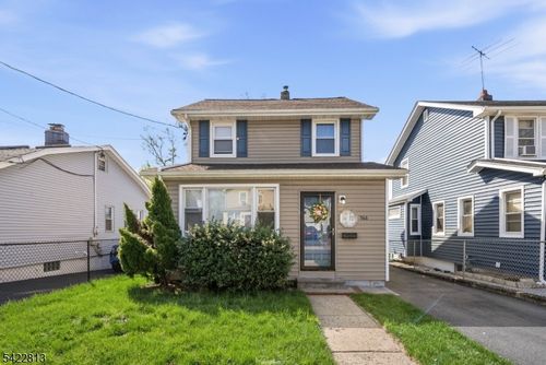 566 Chapman St, Hillside, NJ, 07205-1723 | Card Image
