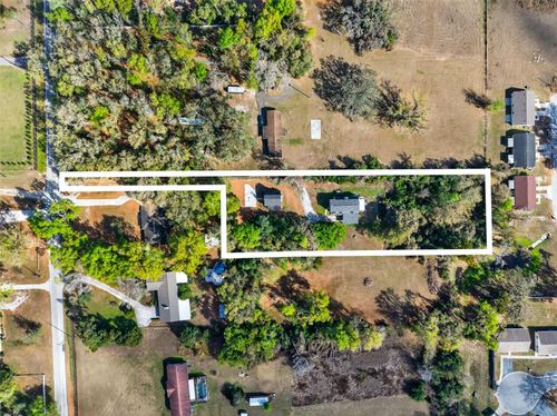 902 Two Houses Ln, Seffner, FL, 33584-4588 | Card Image
