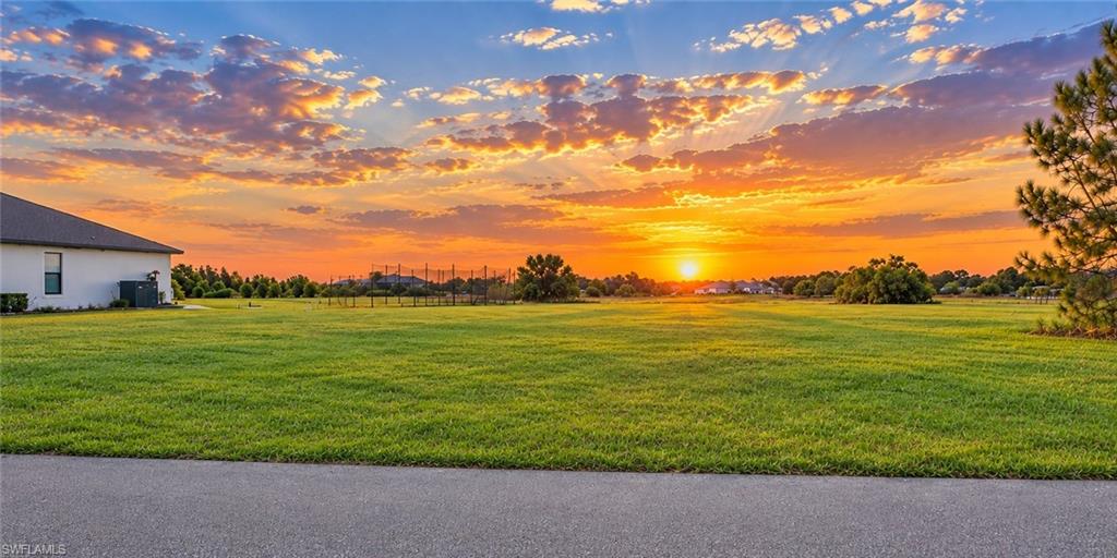 Land in LEHIGH ACRES