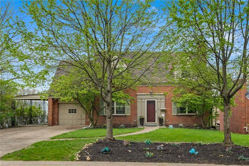 1152 Pinewood Dr, Pittsburgh, PA, 15243-1810 | Card Image