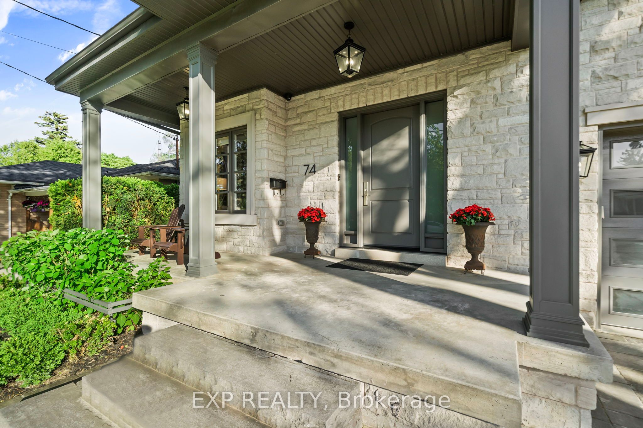 Residential in Richmond Hill 2