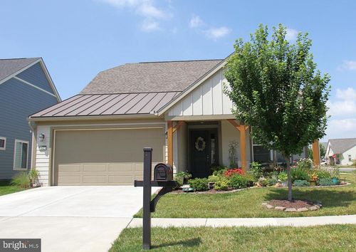 142 Milkweed Dr, LAKE FREDERICK, VA, 22630-2166 | Card Image