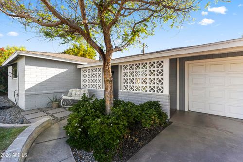 7013 N 11th Way, Phoenix, AZ, 85020-5312 | Card Image