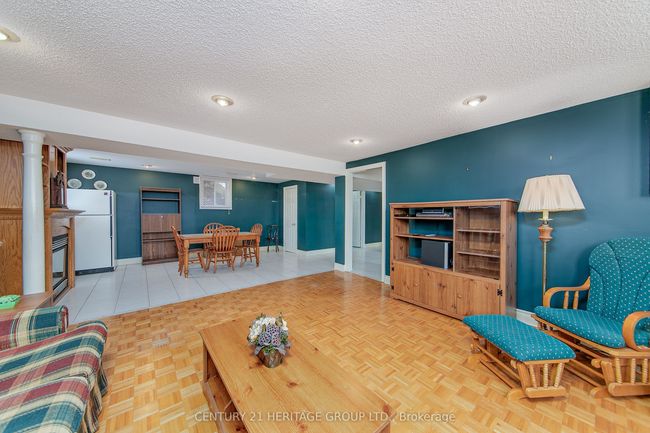 70 Moore Ave, House other with 4 bedrooms, 3 bathrooms and 9 parking in Everett ON | Image 22