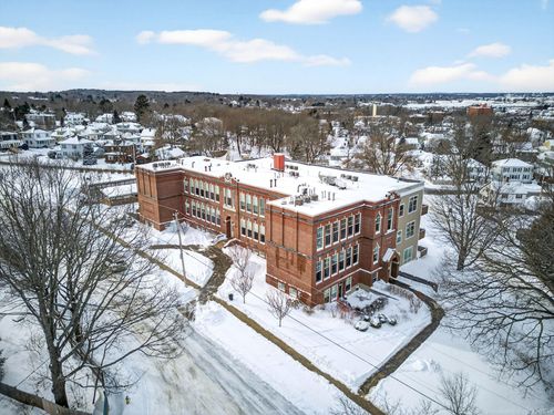 206-341 Pine Street, South Portland, ME, 04106 | Card Image