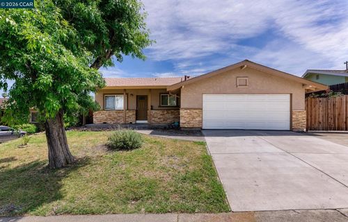 149 Lomita Ave, Vacaville, CA, 95688-2306 | Card Image