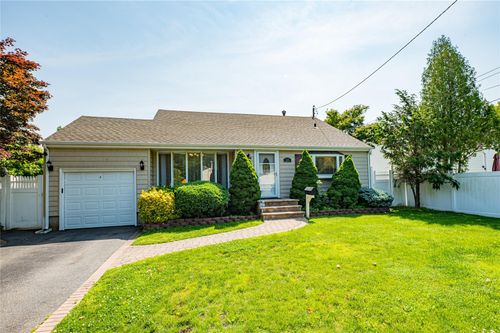163 W 24th St, Deer Park, NY, 11729-4817 | Card Image