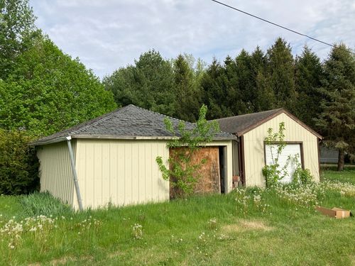 206 W Washington St, Dover, IL, 61323-1018 | Card Image