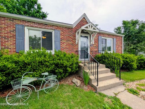 1311 E Elm St, Jefferson City, MO, 65101-4140 | Card Image