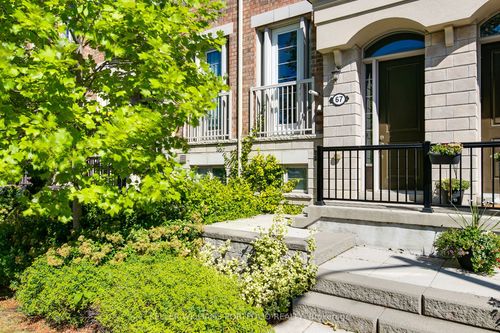 67 Edward Horton Cres, Etobicoke, ON, M8Z0E7 | Card Image