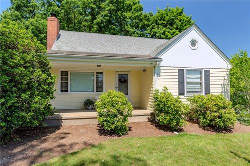 105 Borden Ave, Johnston, RI, 02919-5180 | Card Image