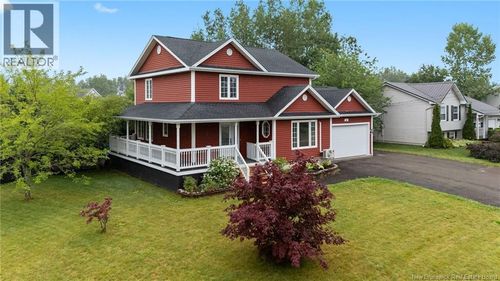 48 Barrington Cres, House with 5 bedrooms, 3 bathrooms and null parking in Moncton NB | Card Image