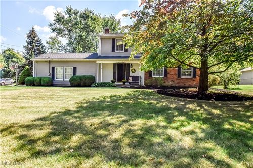 7755 Chillicothe Rd, Mentor, OH, 44060-7059 | Card Image