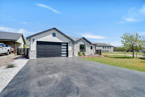 1611 Johnson St, Marble Falls, TX, 78654-6129 | Card Image