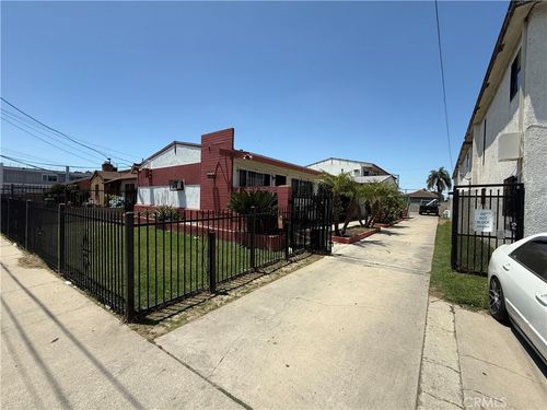 205 N Mayo Ave, Compton, CA, 90221 | Card Image
