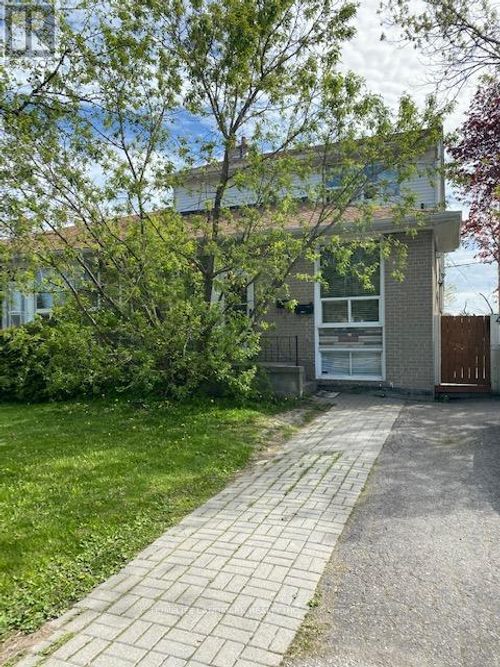 49 Combermere Drive, Toronto (Parkwoods-Donalda), ON, M3A2W4 | Card Image