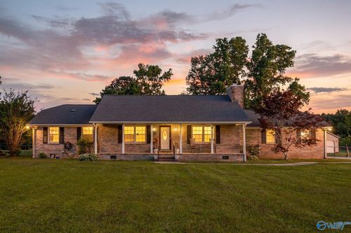 184 Bullit Cir, Ardmore, AL, 35739-9500 | Card Image