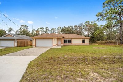 2312 Sw 140th Court, House other with 3 bedrooms, 2 bathrooms and null parking in Ocala FL | Image 1