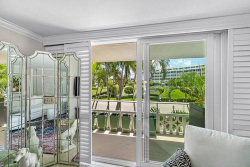 204-139 Sunrise Ave, Palm Beach, FL, 33480-3962 | Card Image