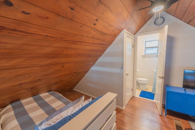 108 E Barker Creek Dr, House other with 3 bedrooms, 2 bathrooms and null parking in Scroggins TX | Image 20