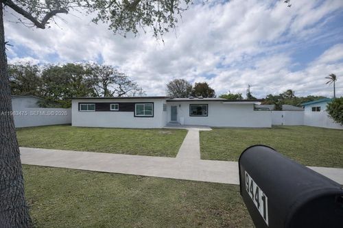 9441 Caribbean Blvd, Cutler Bay, FL, 33189-1513 | Card Image