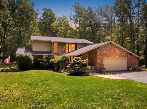 610 Wood St, EMMAUS, PA, 18049-3727 | Card Image