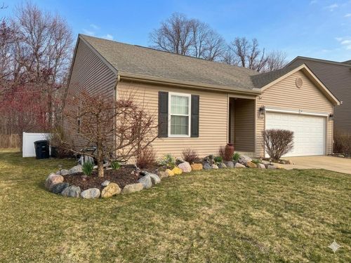 2822 Kalkaska River Dr, Fowlerville, MI, 48836-9075 | Card Image