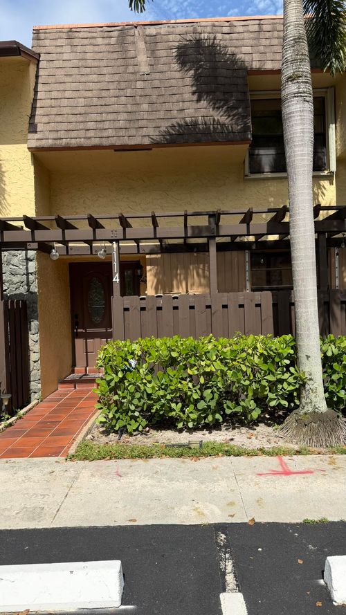 1114 Nw 79th Dr, Plantation, FL, 33322-5164 | Card Image