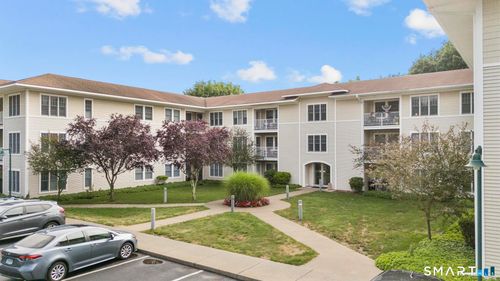 319-468 Main Street, East Lyme, CT, 06357 | Card Image