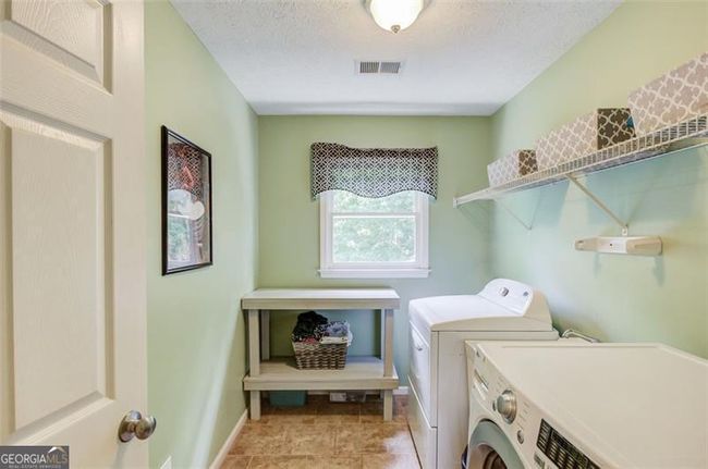 1180 Windridge Dr, House other with 4 bedrooms, 4 bathrooms and 2 parking in Loganville GA | Image 34