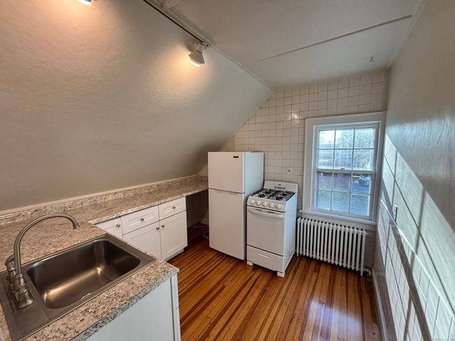 B - 65B Cross Hwy, House other with 1 bedrooms, 1 bathrooms and 1 parking in Redding CT | Image 10