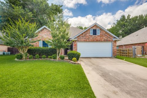 520 Chateau Ct, Denton, TX, 76209-1977 | Card Image