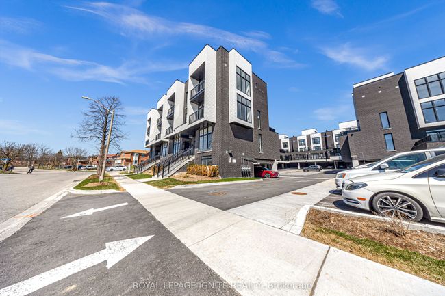 2 - 188 Angus Dr, Condo with 3 bedrooms, 2 bathrooms and null parking in Ajax ON | Image 32