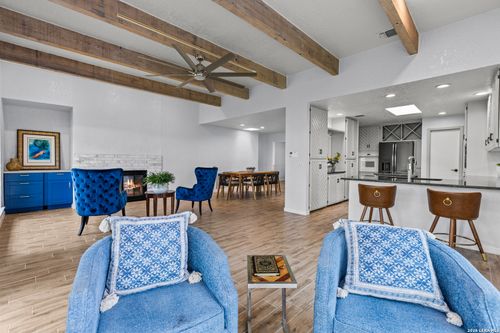29342 Ridgeview Trl, Boerne, TX, 78015-4559 | Card Image