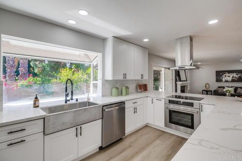 12580 Oaks North Dr, San Diego, CA, 92128-1604 | Card Image