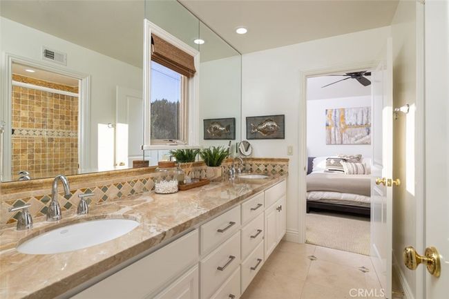 411 Snug Harbor Rd, House other with 5 bedrooms, 5 bathrooms and 3 parking in Newport Beach CA | Image 58