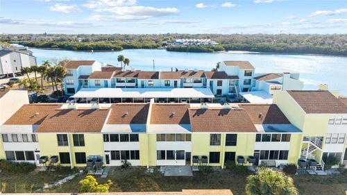 21-1 Windrush Blvd, INDIAN ROCKS BEACH, FL, 33785-2641 | Card Image