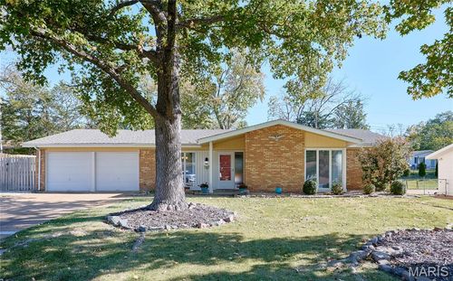 103 Calico Ln, Ballwin, MO, 63011-2605 | Card Image