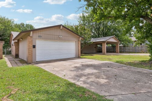 3231 S Kingston Avenue, Tulsa, OK, 74135 | Card Image